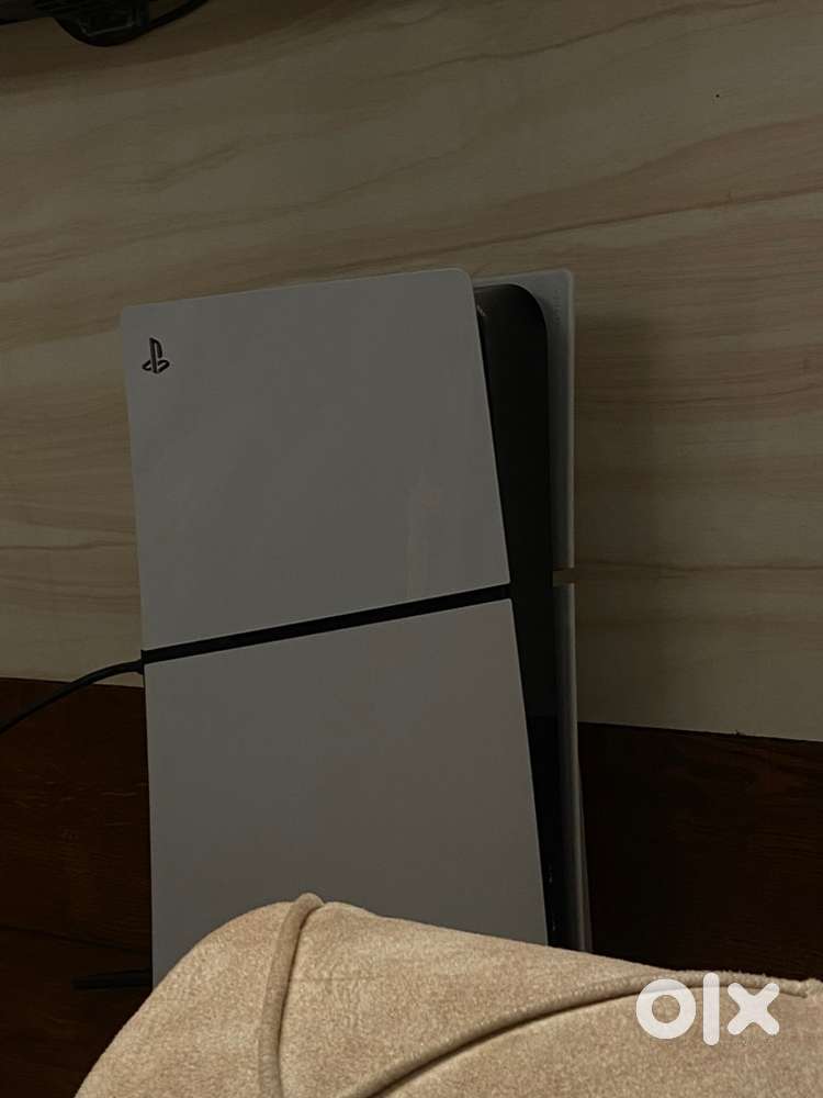 PS5 Slim for Sale  Looks Brand New + DualSense Controller