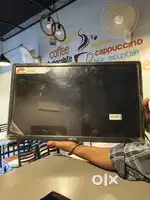 Akai 28 inch led smart