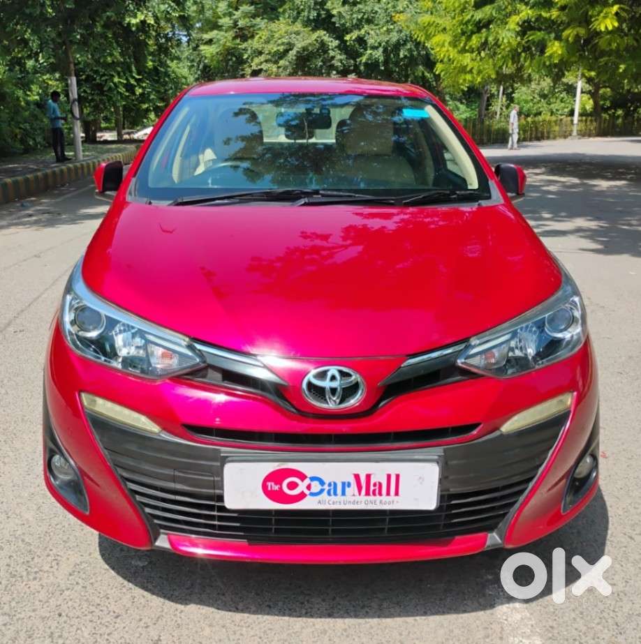 Toyota Yaris V CVT, 2018, Petrol