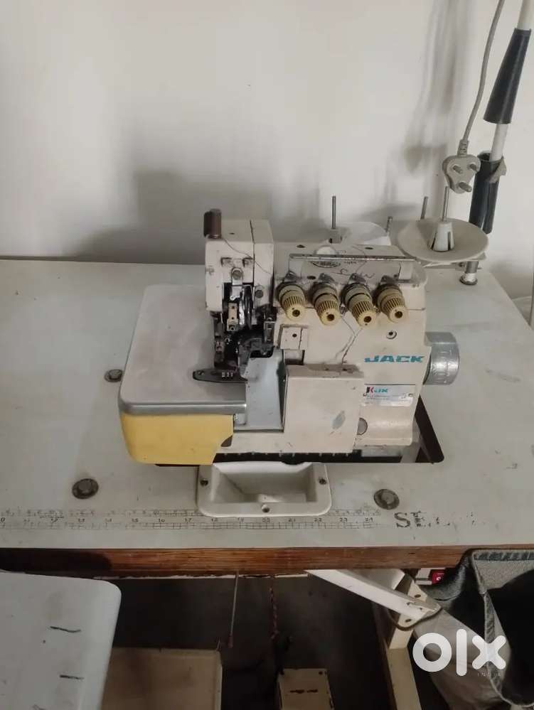 Silayi machine jack or interlock machine