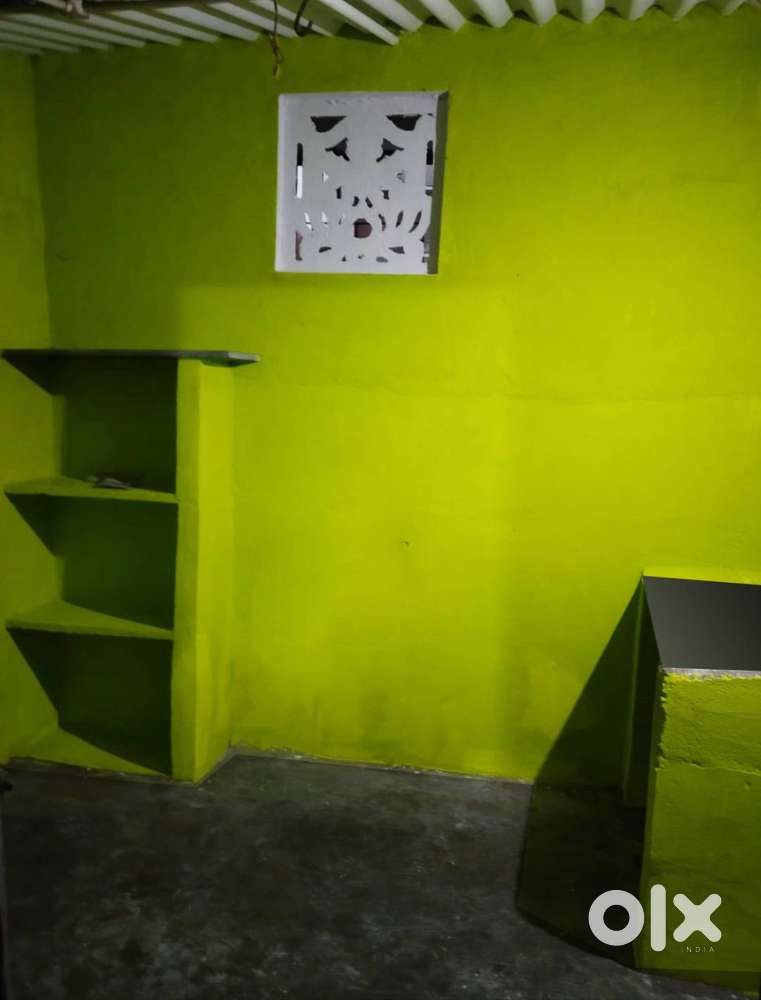 10x10 small single room for rent at Adambakkam