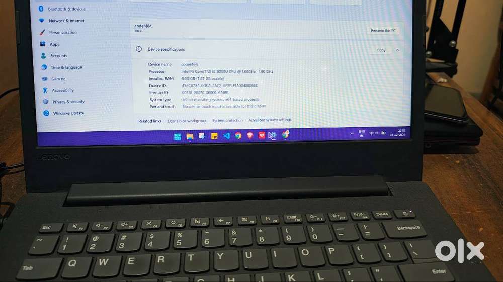 Core i5 lenovo laptop 8gb ram 254gb asd , no dent in body