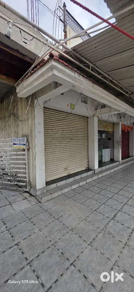 Shop available for rent on prime location