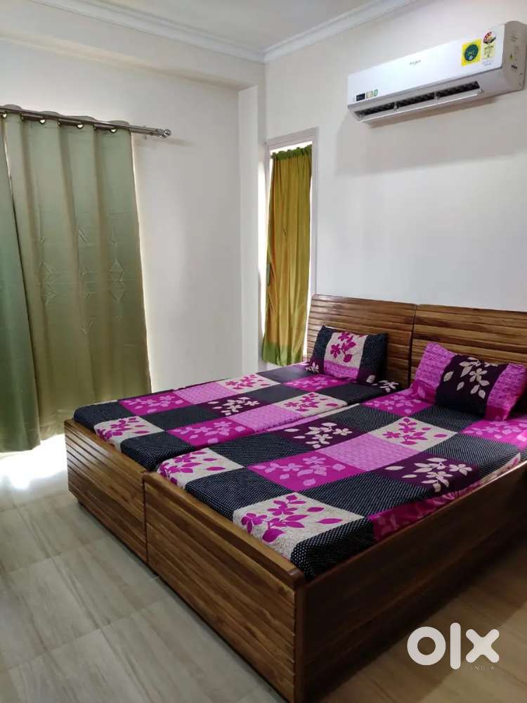 PG ROOMS WITH BALCONY