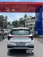 Kia Carens, 2022, Petrol