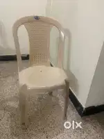 Plastic chair 2 No.s 2 chairs