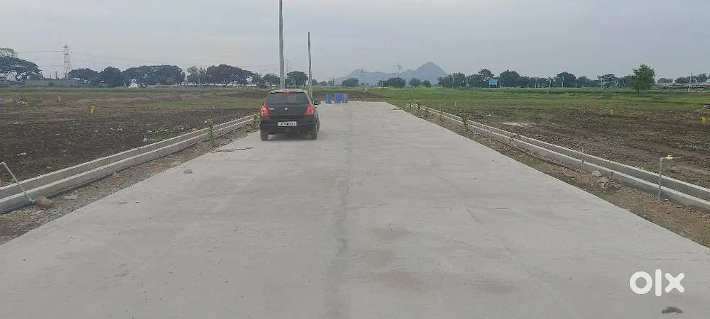 CRDA APROVED PLOTS NEAR AMARAVATHI RAJADANI.