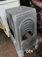 6 plastic chairs 175 per piece