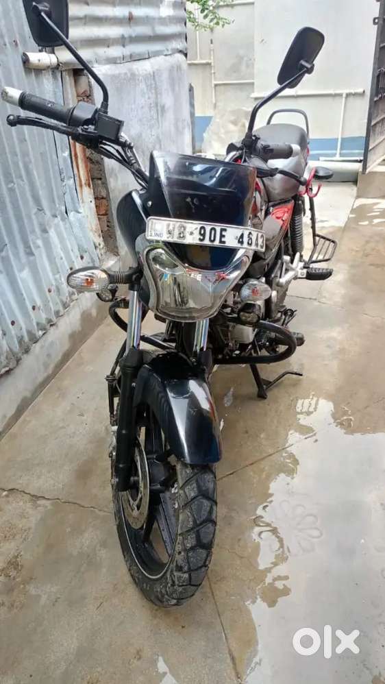 Bajaj v15 very good condition