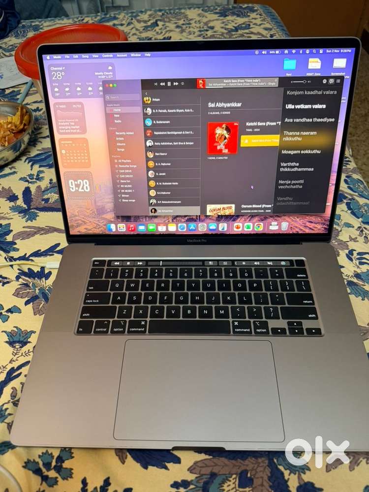APPLE MACBOOK PRO 16inch i7 512gb ssd 16gb 4Gb graphics Silver