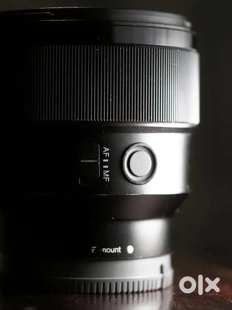 Sony E 85 f 1.8