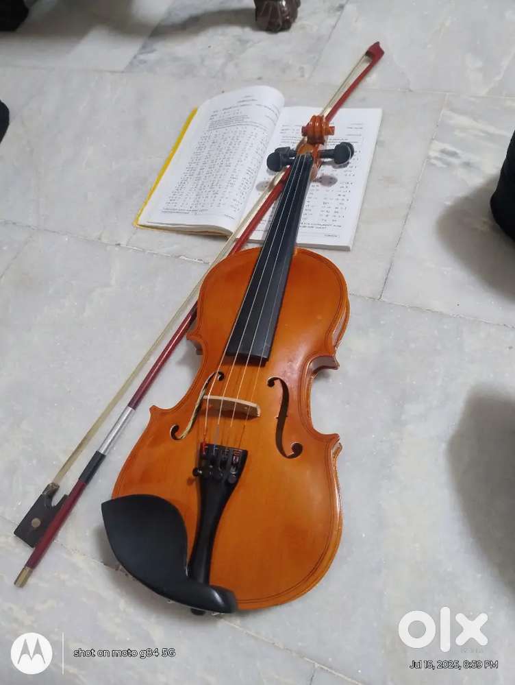 Violin 1/2 size
