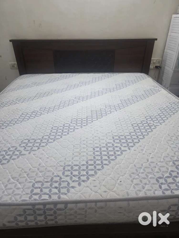 Muar malaysian King size bed with storage