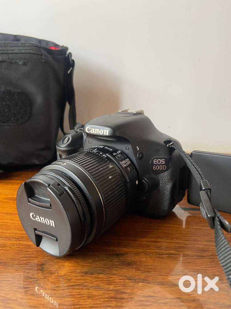 Canon EOS 600D DSLR Camera With Extra Zoom Lens