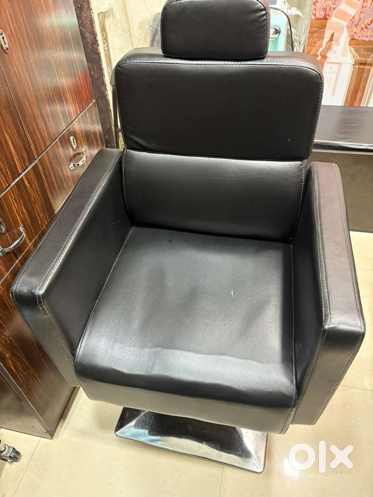 Salon facial chair