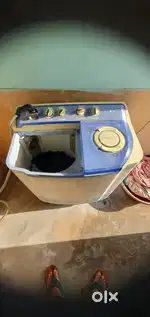 LG Semi Automatic 8 kg Washing machine