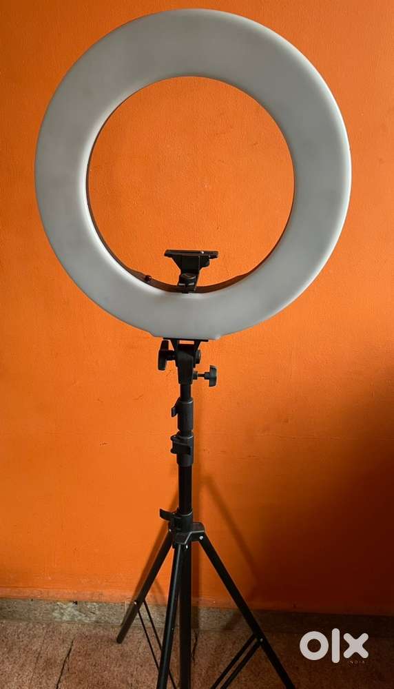 Osaka 18 Inches LED Ring Light