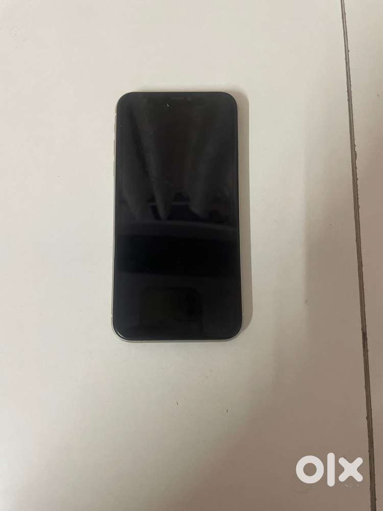 iPhone 11,,
