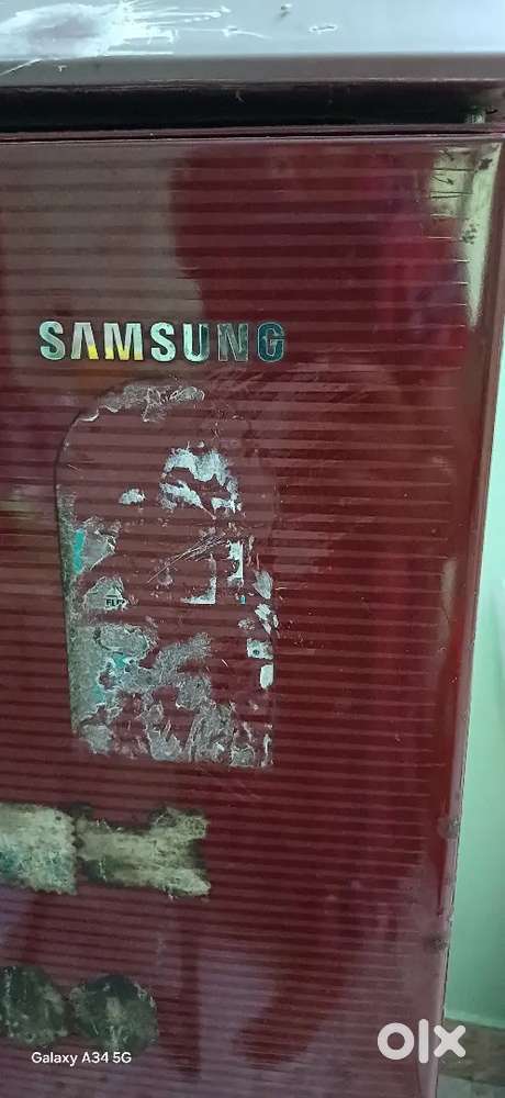 Used single door samsung fridge. No complaint.Still working. 3500₹