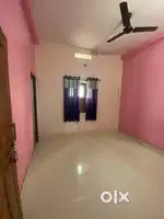 1 room+ 1 Bathroom + 1 parking  (Girls only)