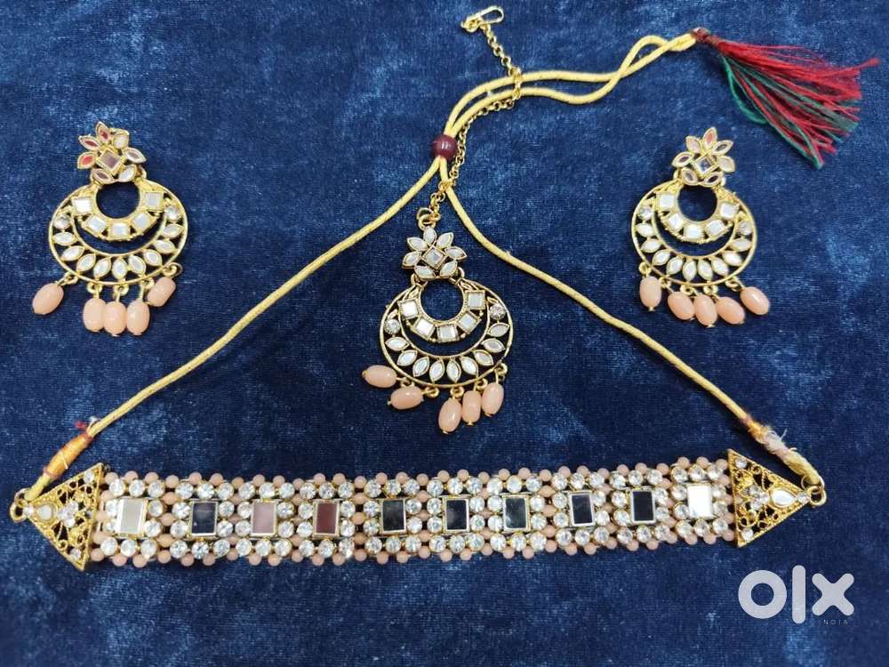 Fancy partywear