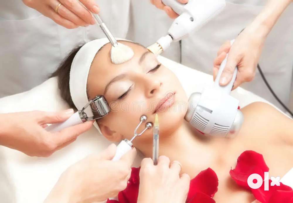 Beautician Spa therapist girls ladies job's available all over Hyd