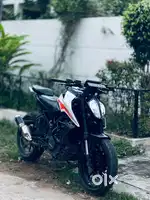 Duke 390 BS4 model