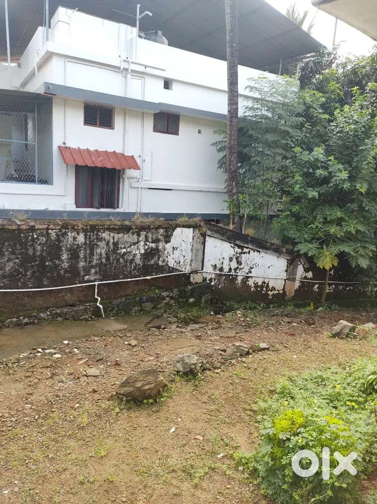 Suitable for building and farm land