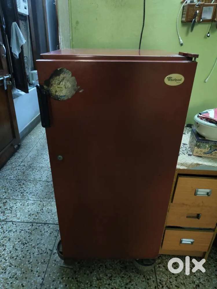 Whirpool single door fridge