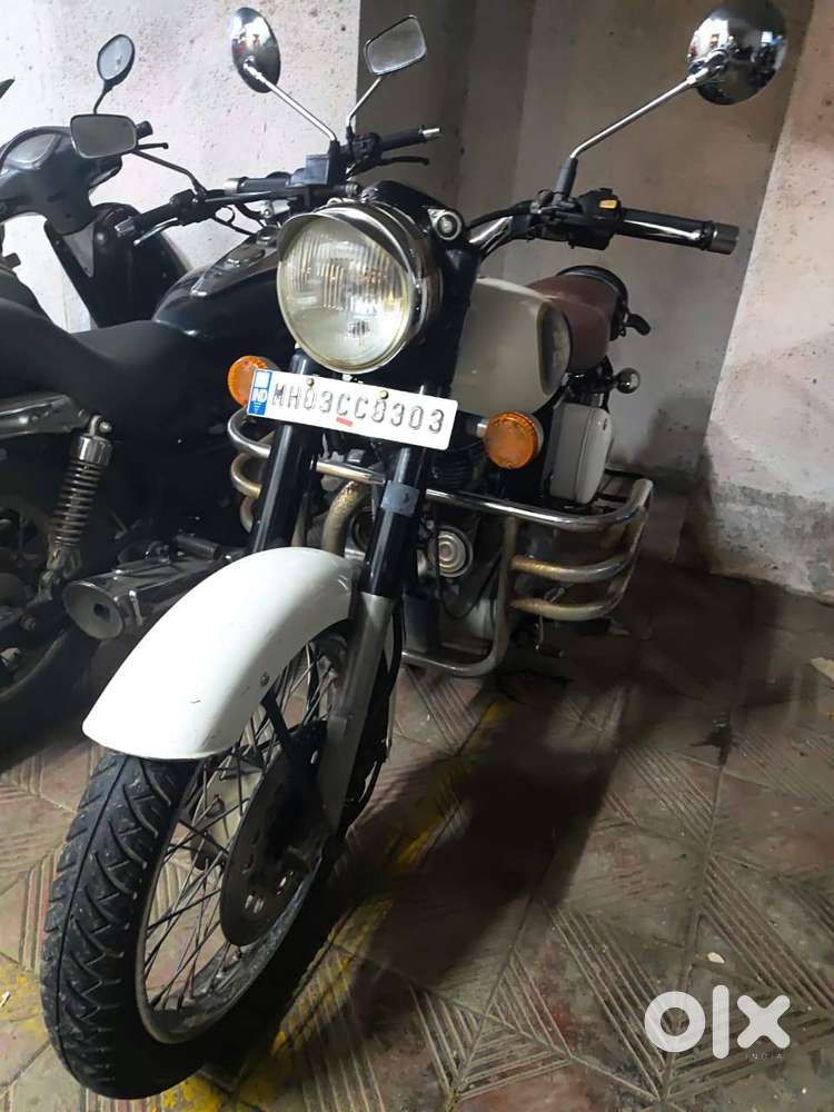 Single hand driven bike