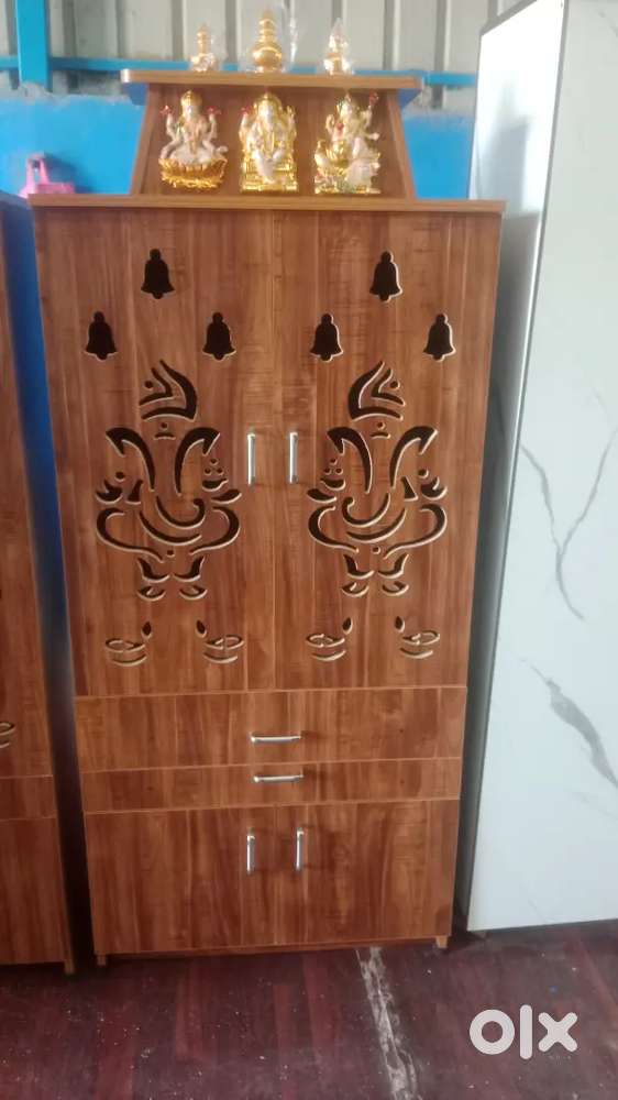 New Pooja stand 5feet