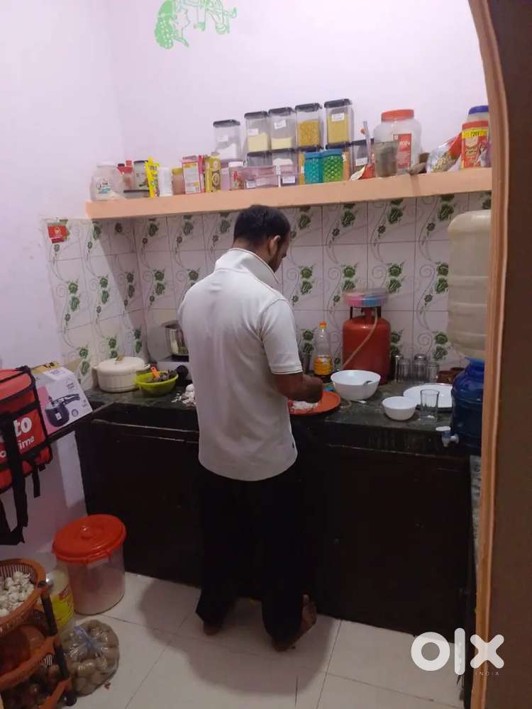 2 time kahna banana hai 3logo ka maid
