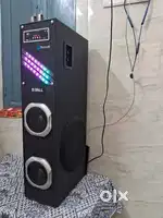 Bluetooth tower speaker