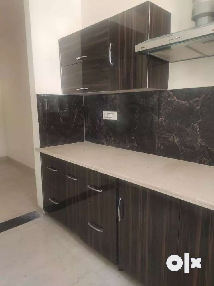 3bhk price is 39.90 lacs, ready to move, 150gaj with loan facility