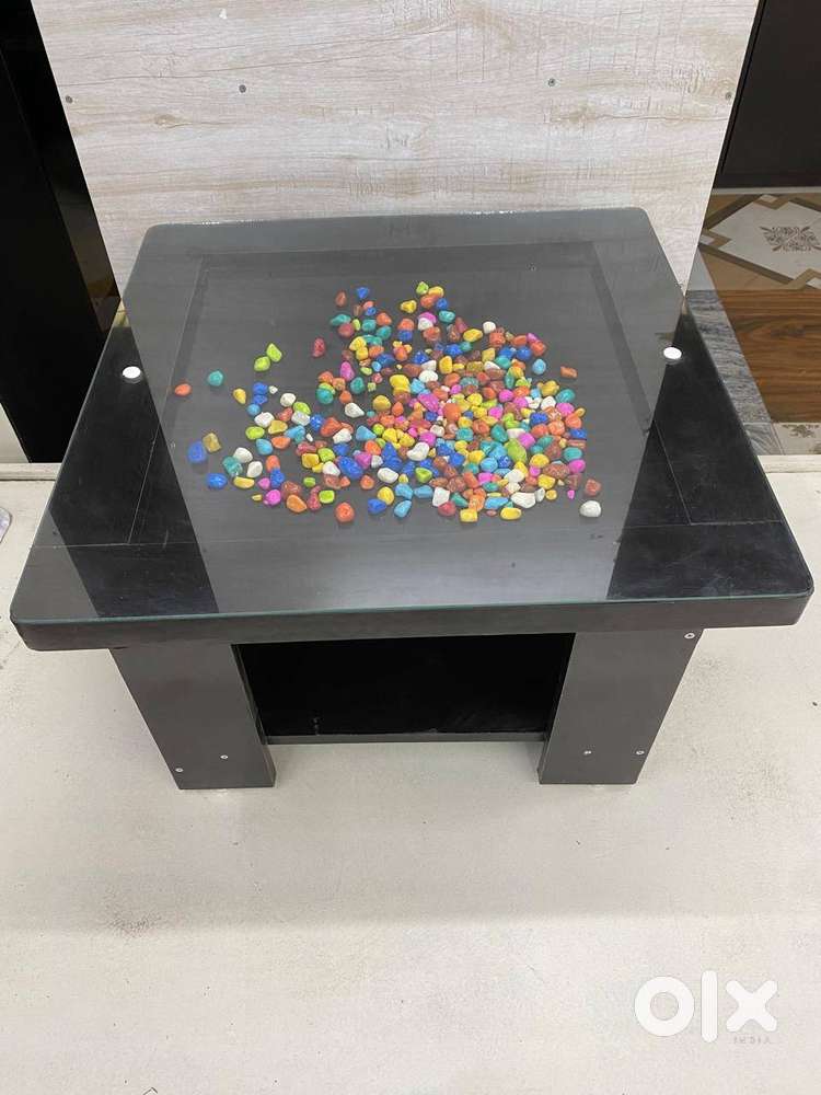 center table square  on rent