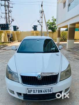 Skoda Laura 2012 Diesel Well Maintained