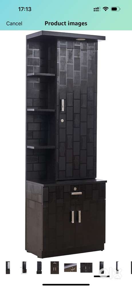 Dressing table/Wardrobe