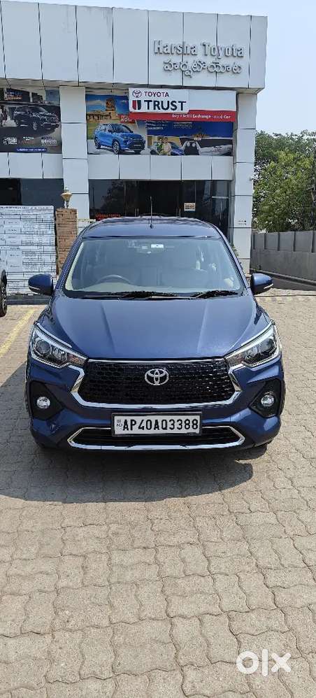 Toyota Rumion 2023 Petrol 9000 Km Driven