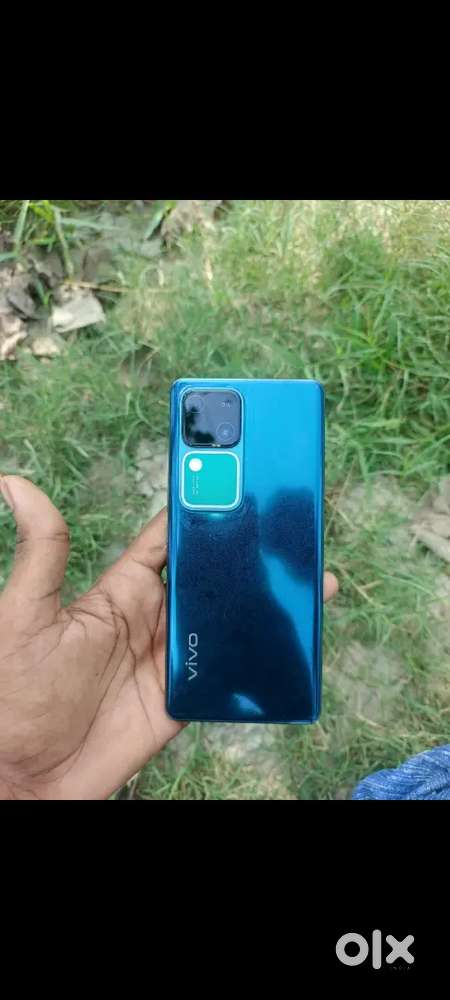 Vivo v30  8.128 gb