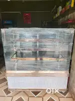 Cake fridge