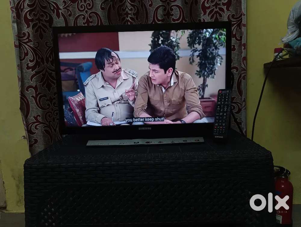 Samsung TV 24 inches very good condition