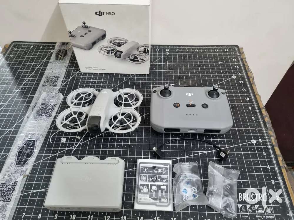 DJI NEO Fly more combo