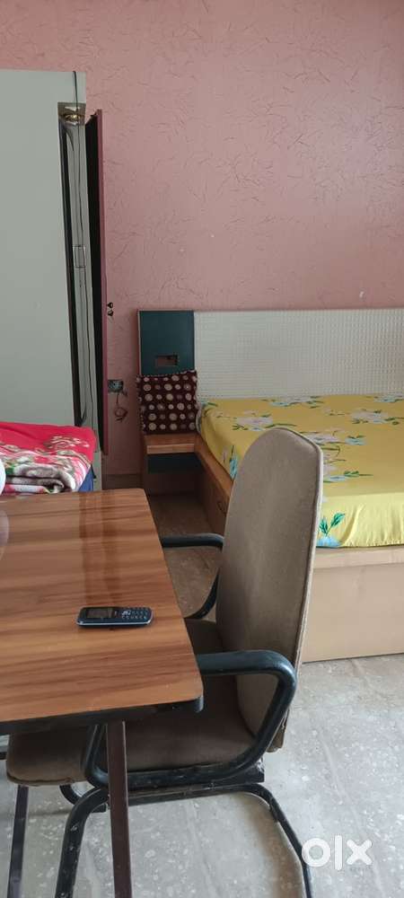 One room full furnished with double bed, air condition, almeera,