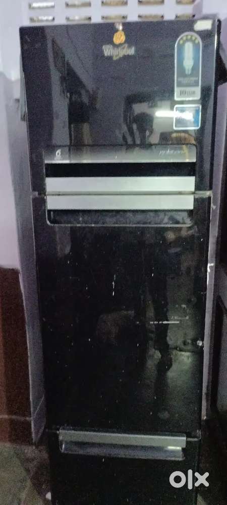 Whirlpool 270 ltr