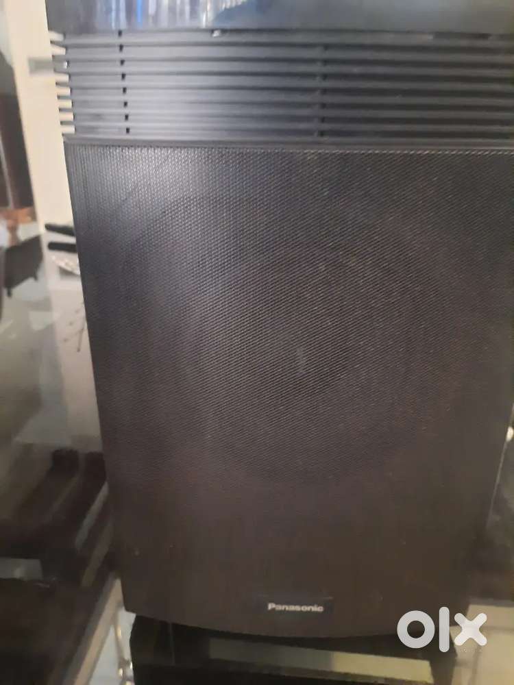 Panasonic 2.1 amplifier. USB, Aux.