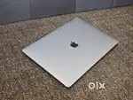 Apple Macbook Laptop i9 32gb 512gb 5.5gb Graphic 15inch Retina Display