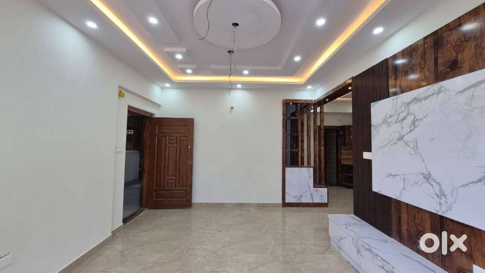 Semifurnished flats with 3 bedroom in K Channasandra road for sale.