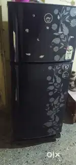 Double door fridge in good condition