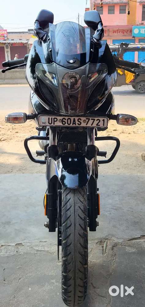 Bajaj Pulsar 220F
