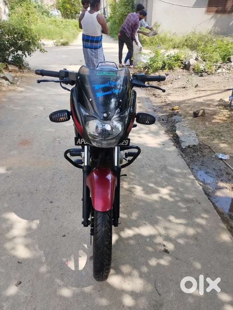 Pulsar 150